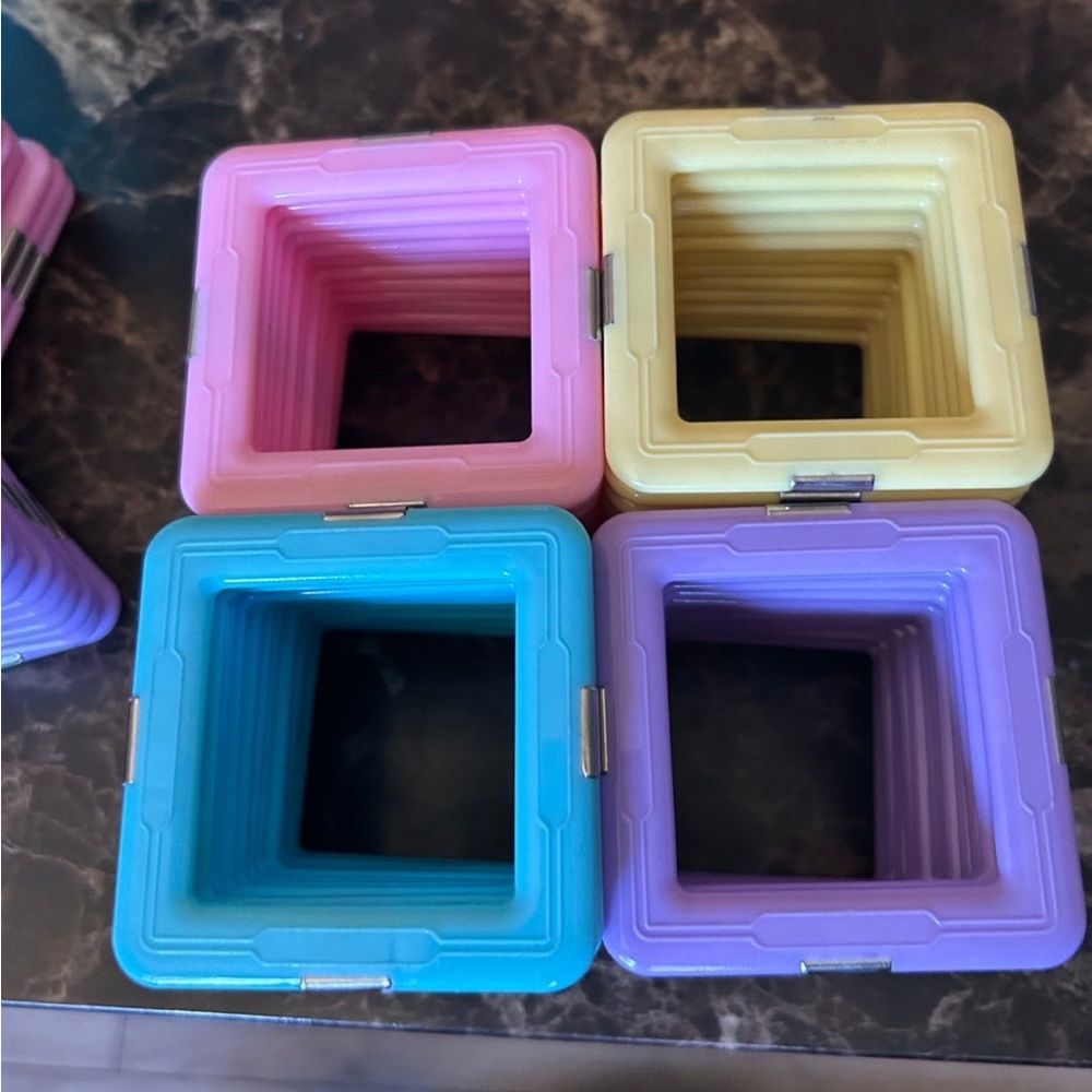 Magnetic Blocks